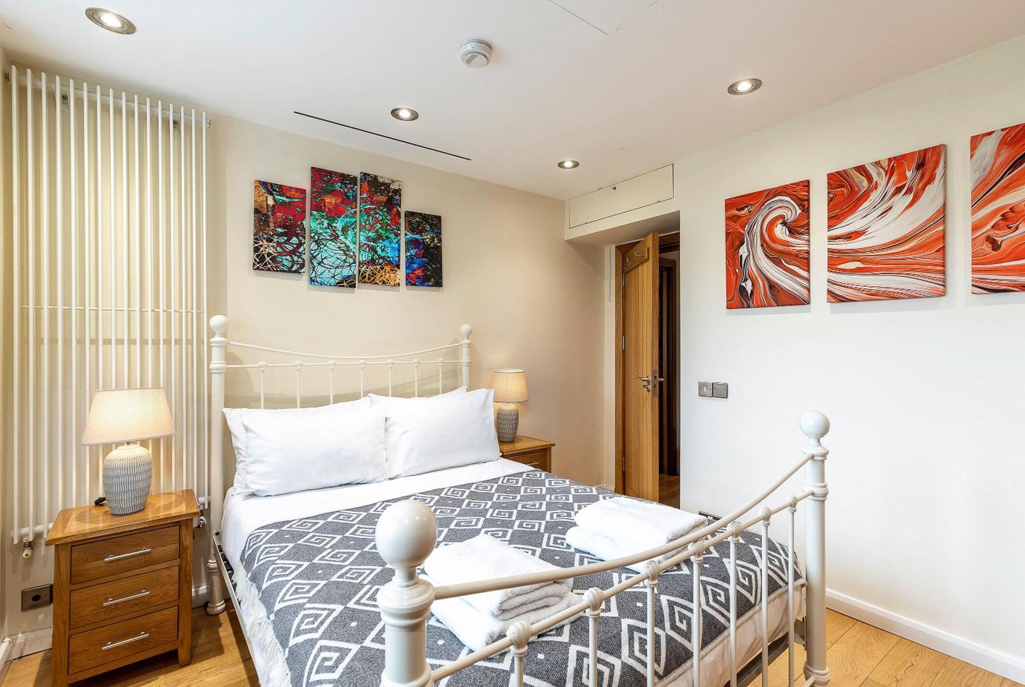 Tower Bridge 2Br Apartment For 6 With Terrace London Bagian luar foto