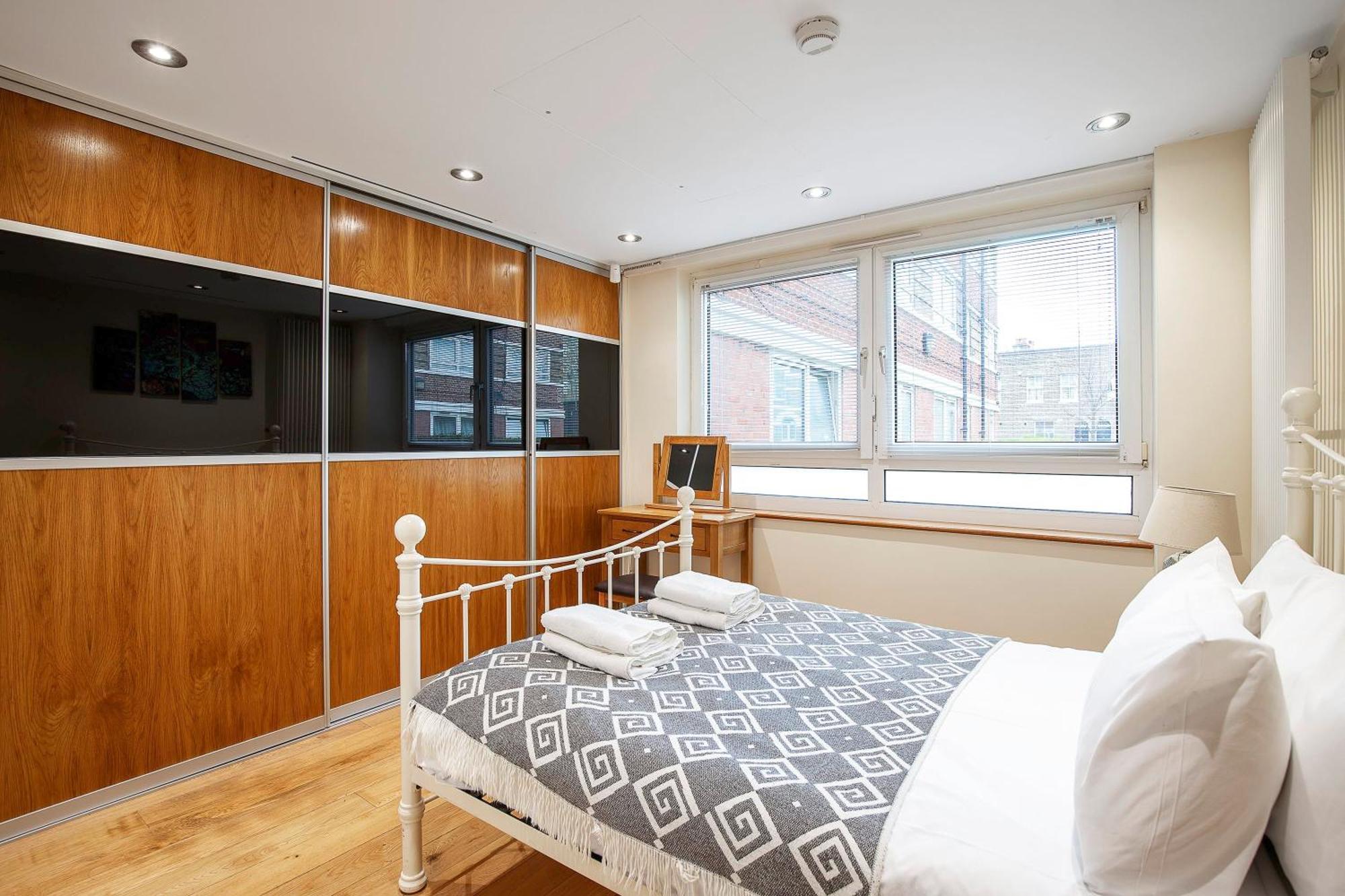 Tower Bridge 2Br Apartment For 6 With Terrace London Bagian luar foto